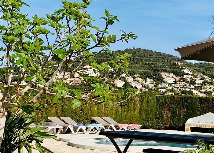 Bona Nit Bed & Breakfast 4*