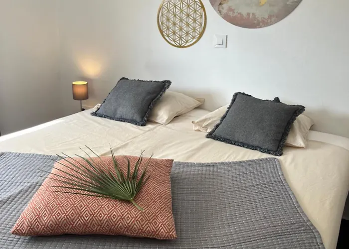 Bed & Breakfast Bona Nit