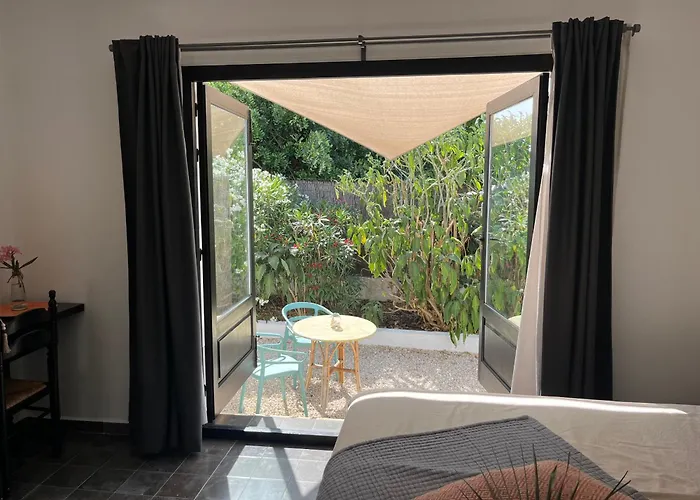 Bona Nit Bed & Breakfast Jávea